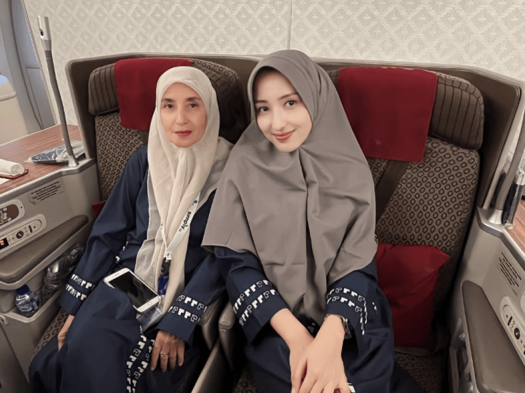 dr. Nadia Alaydrus dan ibunda