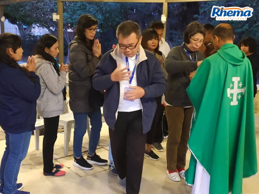 Holyland Katolik Rm Adipati Yunus 17 February 2020