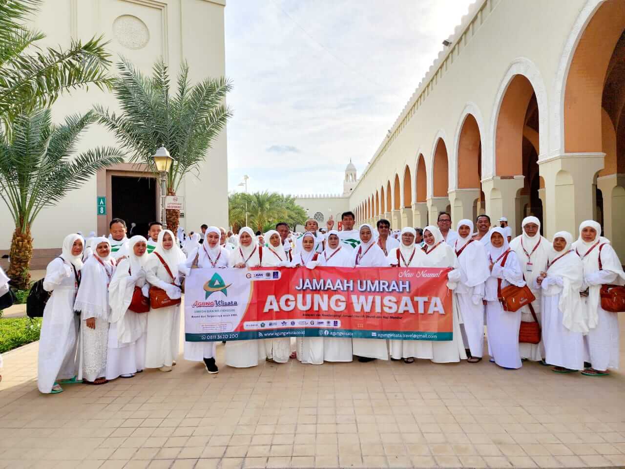 agungwisata.co.id