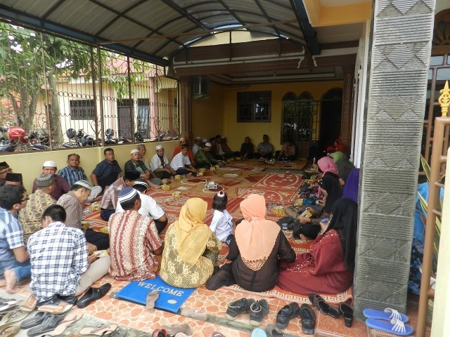 Bimbingan Umrah di rumah ibu rostina