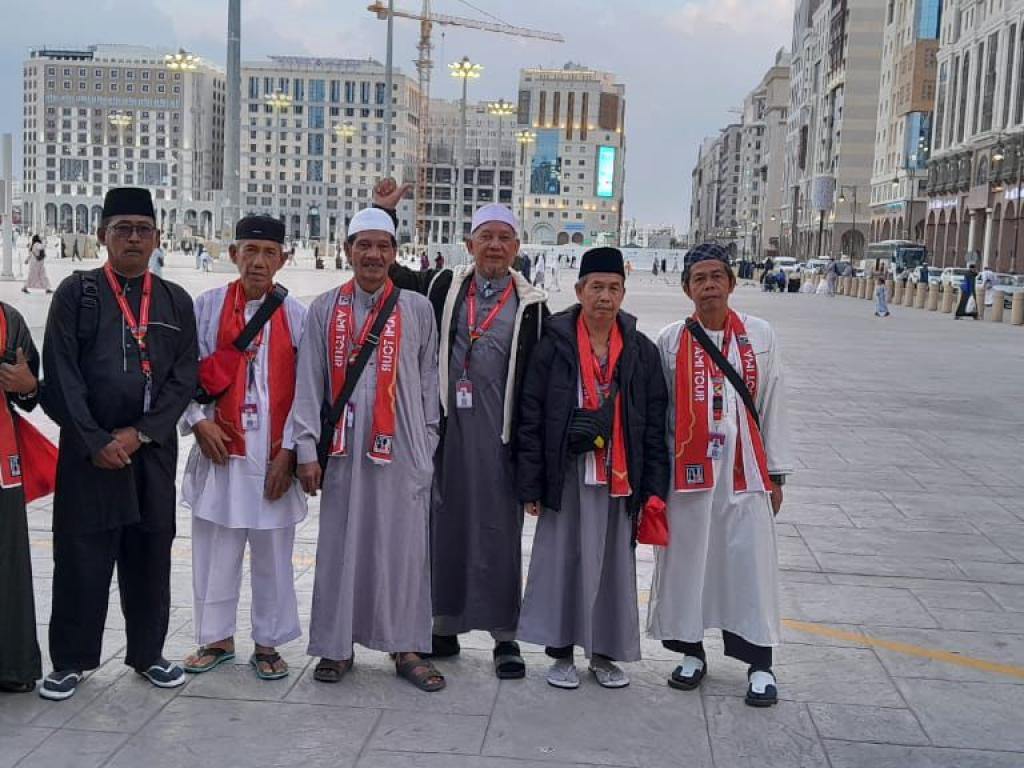 Umrah, 28 April 2025