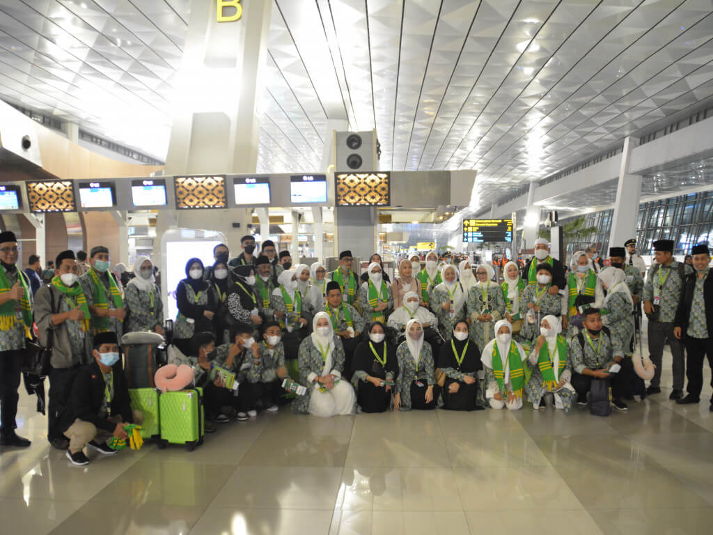 KEBERANGKATAN 13 APRIL 2022