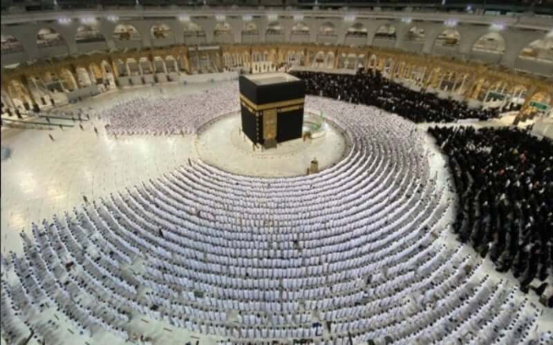 umrah-arab-saudi-1.jpg