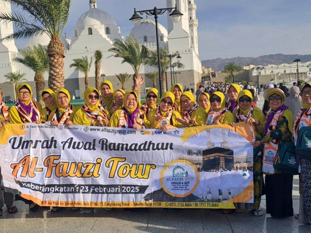 Umrah Awal Ramadhan Ustadzah Hasanah Nur