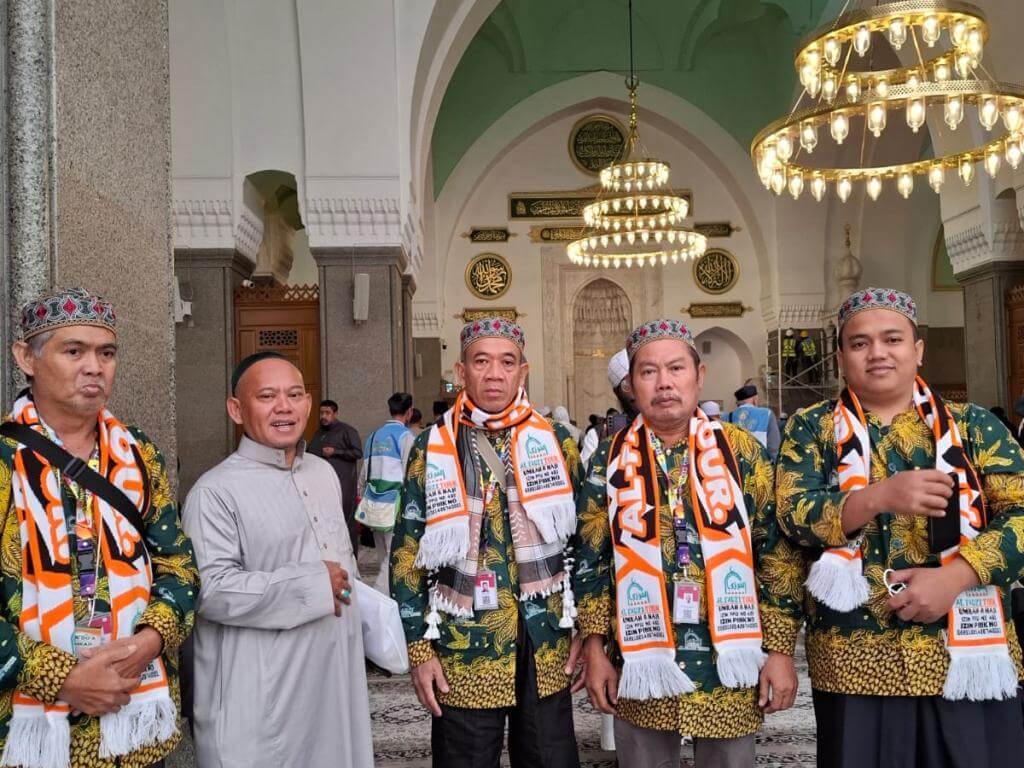Umrah Awal Ramadhan Ustadzah Hasanah Nur