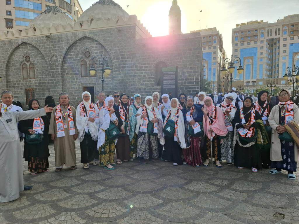 Umrah Awal Ramadhan Ustadzah Hasanah Nur
