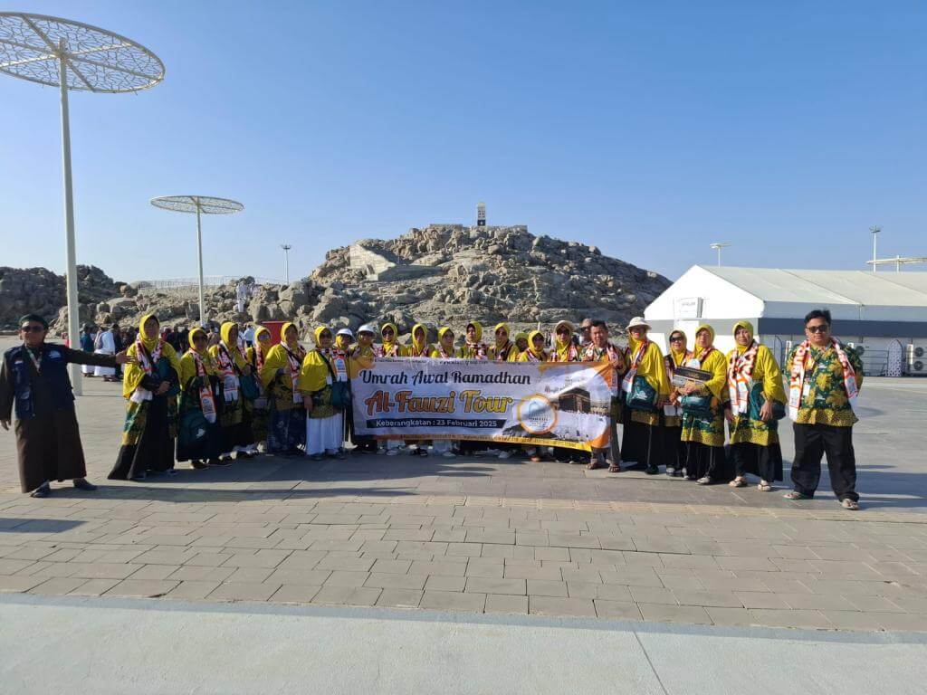 Umrah Awal Ramadhan Ustadzah Hasanah Nur
