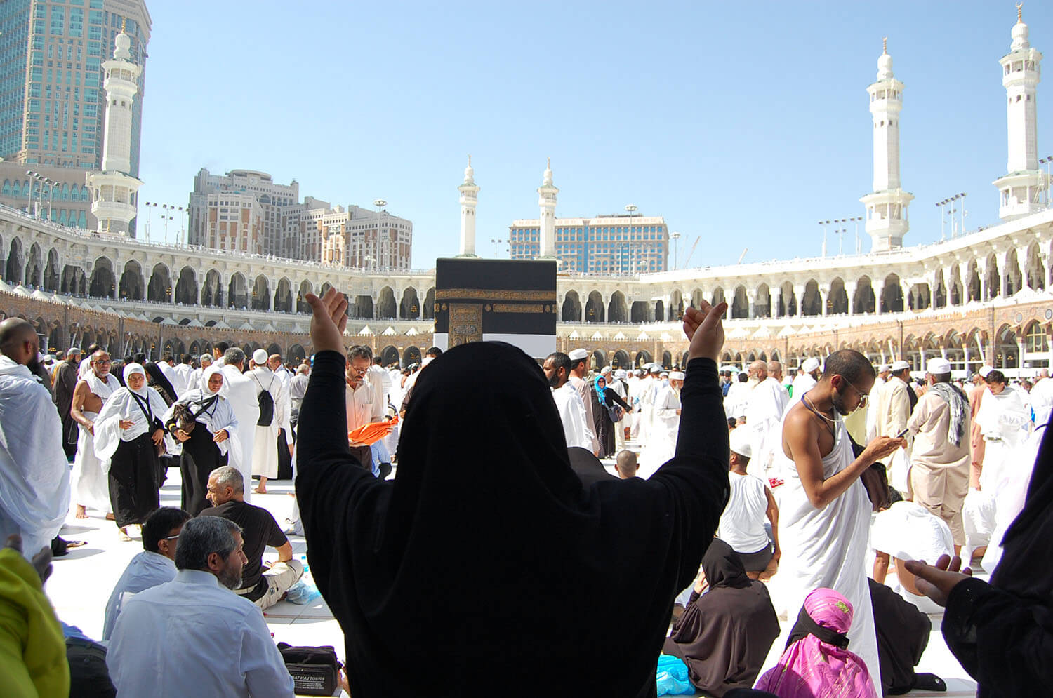 women-in-hajj.jpg