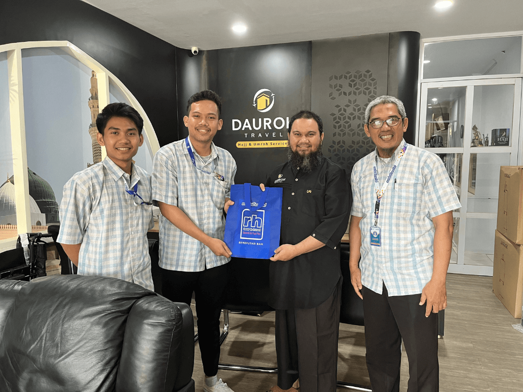 PT Dauroh Travel