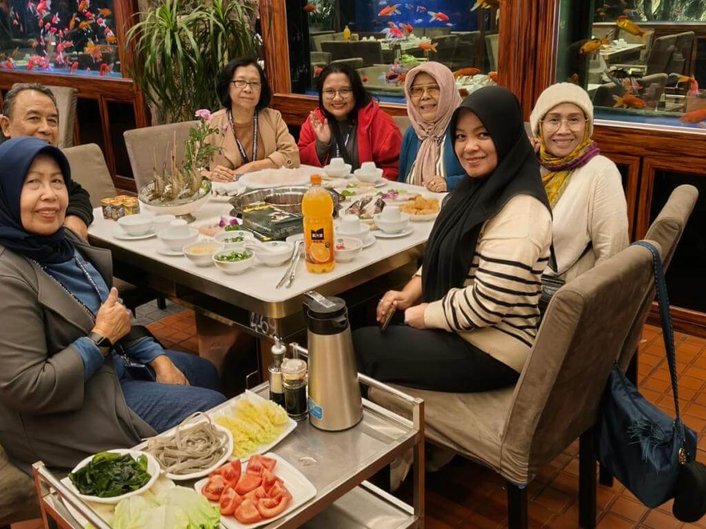 ZHANGJIAJIE FENGHUANG CHONGQING 06-14 APRIL 2025 MUSLIMTRAVEL.ID