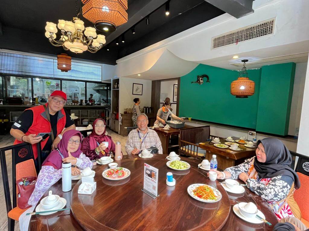 chongqing guangzhou shenzhen 17-24 april 2025