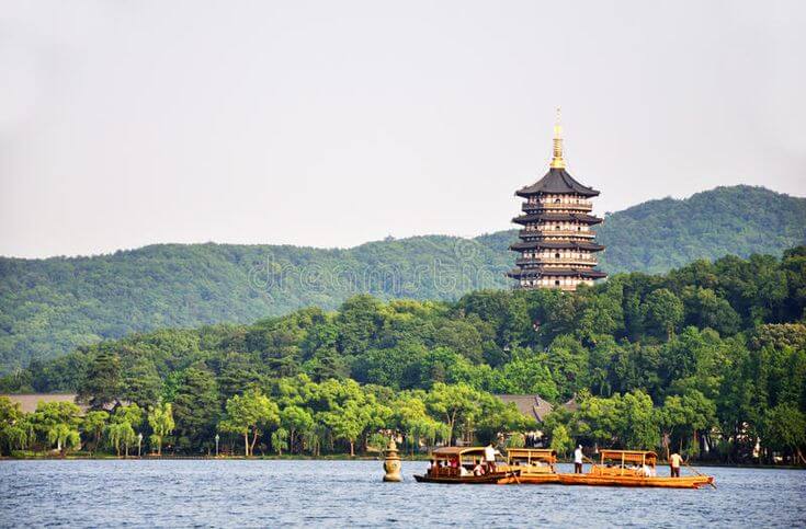 west lake hangzhou 2.jpg