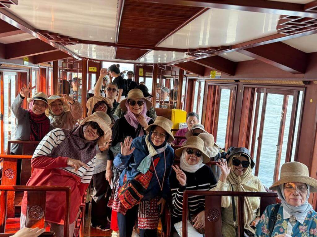 Wuzhen Water Town-Dongzha muslimtravel.id