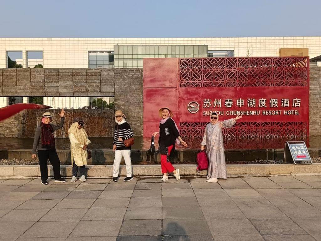 Beijing shanghai 24 mei 2025 muslimtravel.id