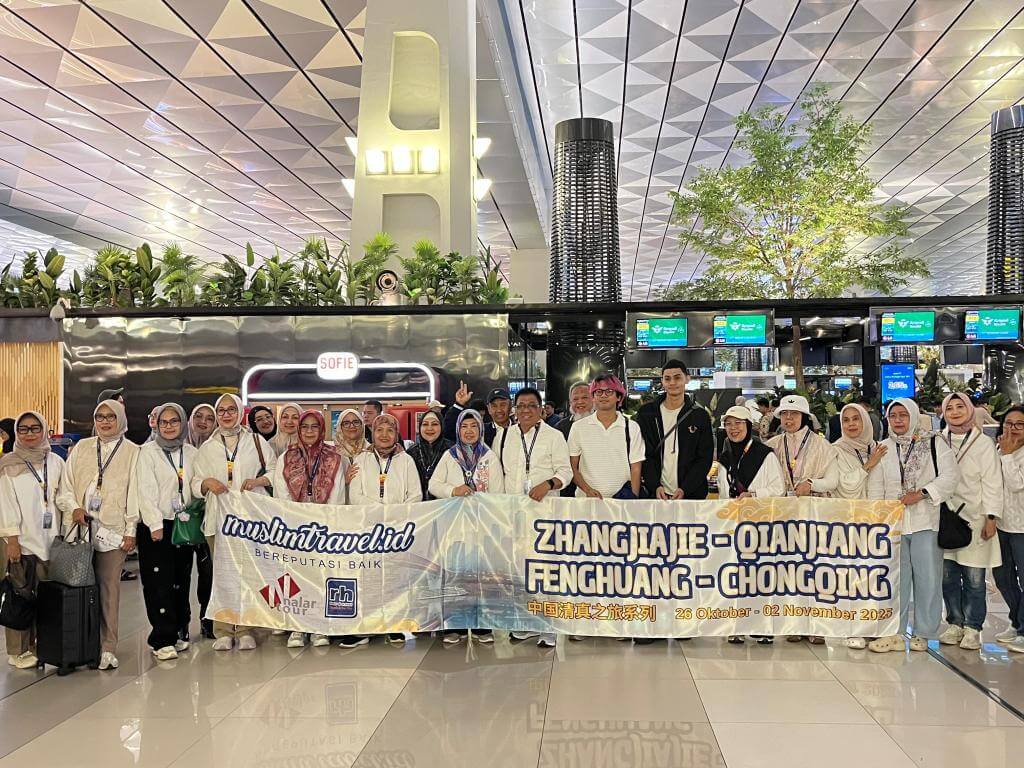 zhangjiajie fenghuang chongqing 26 oktober 2025