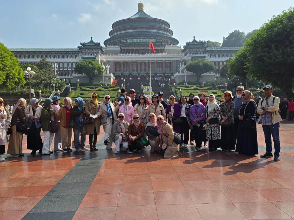 zhangjiajie chongqing fenghuang muslimtravel.id 2025 Oktober