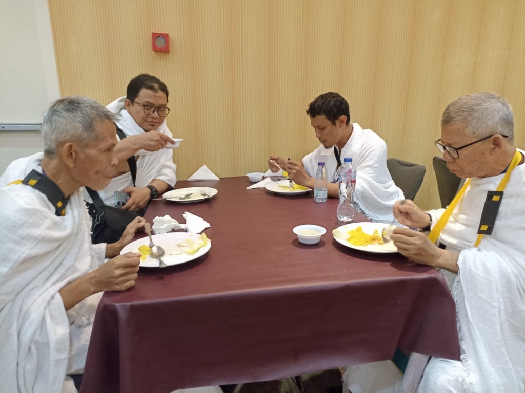 Umroh 10 November 2023