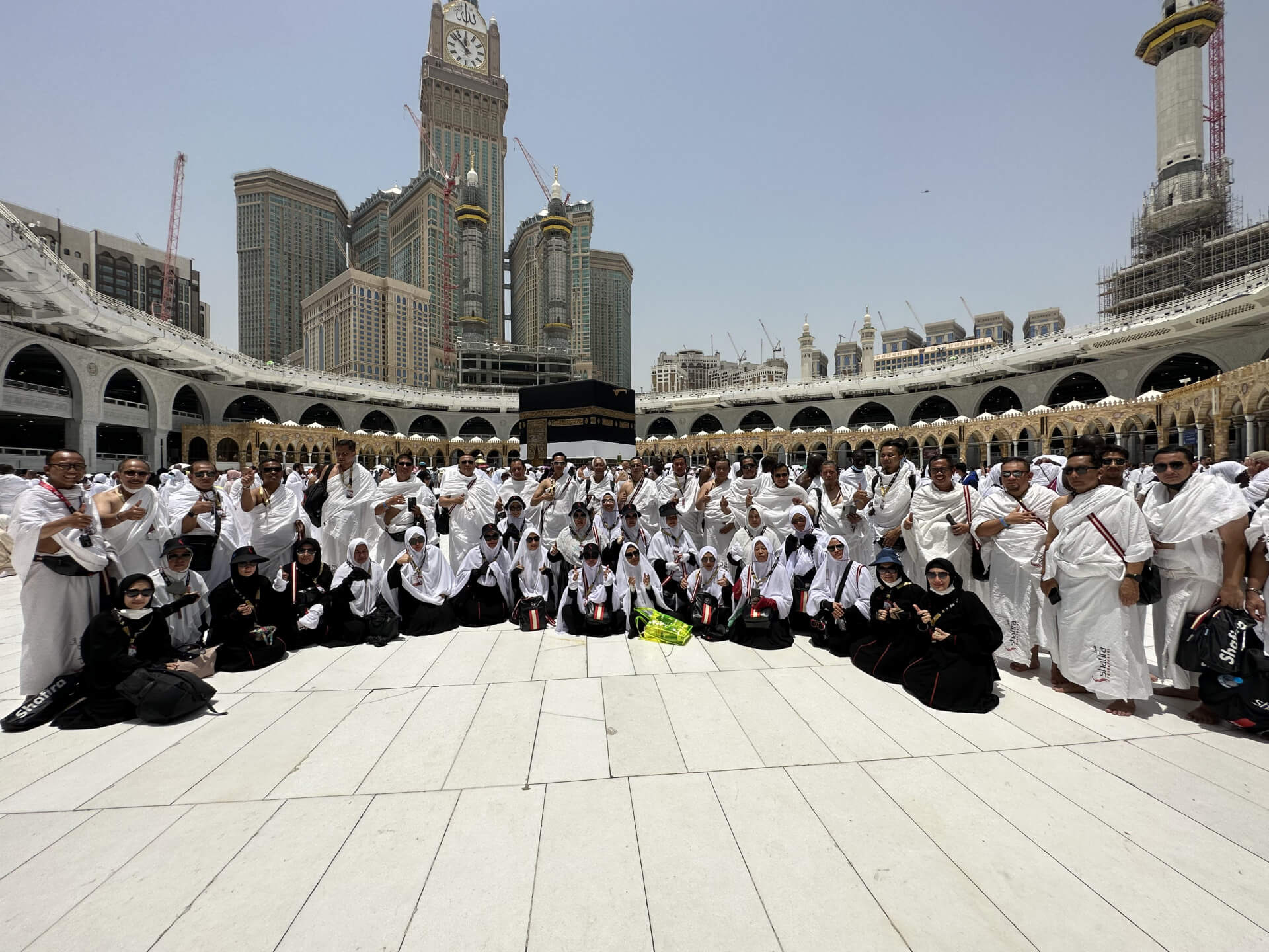 shafira-tours.com