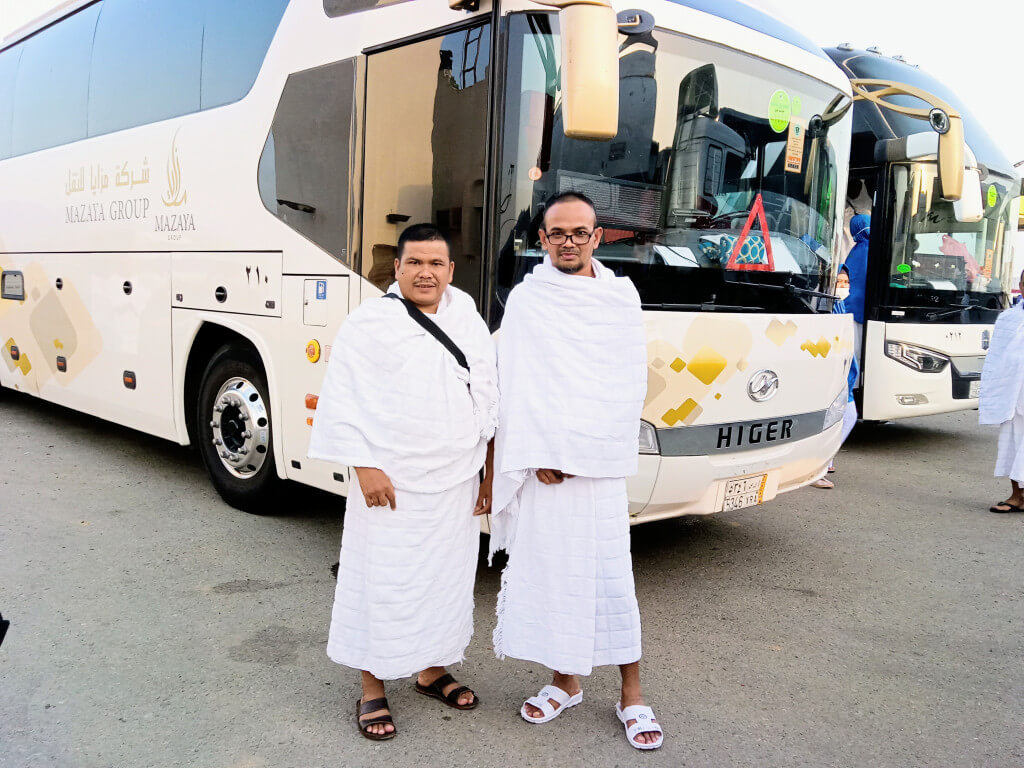 Bus Jamaah Umroh