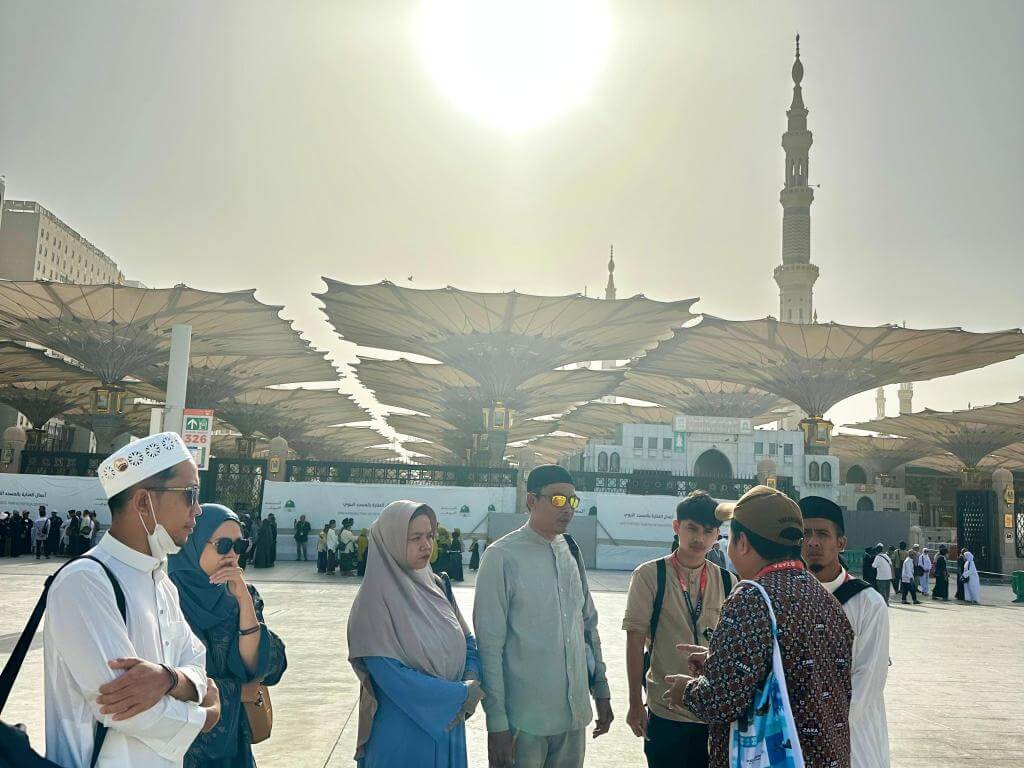 UMRAH APRIL