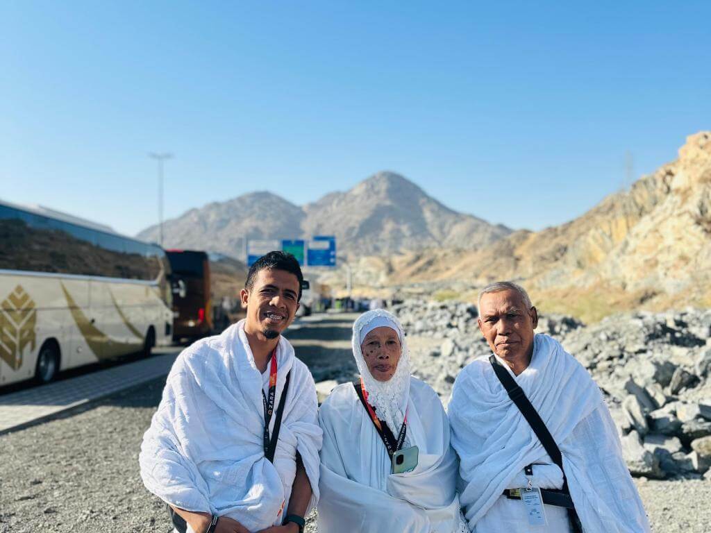 UMRAH APRIL