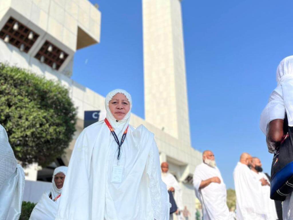 UMROH ZARA TOUR & TRAVEL