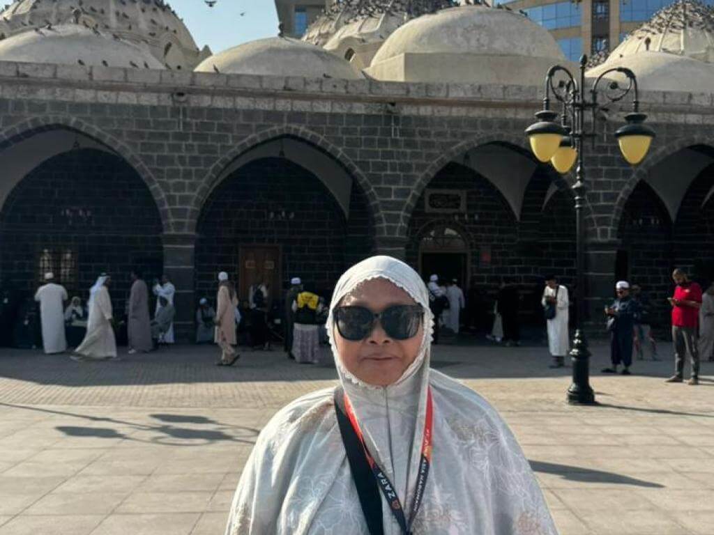 UMROH ZARA TOUR & TRAVEL