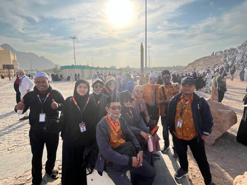 UMROH ZARA TOUR & TRAVEL