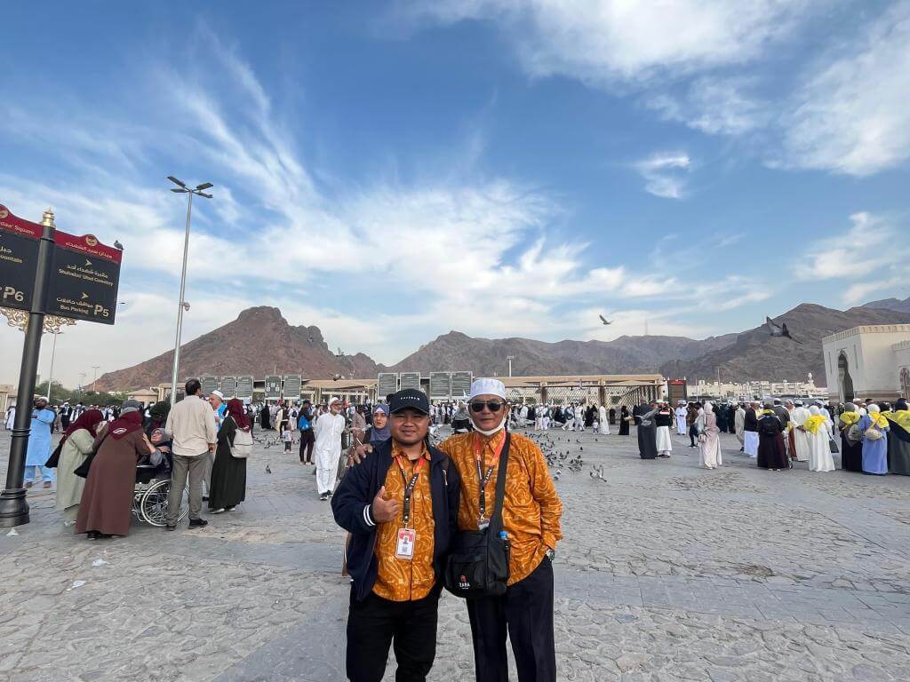 UMROH ZARA TOUR & TRAVEL