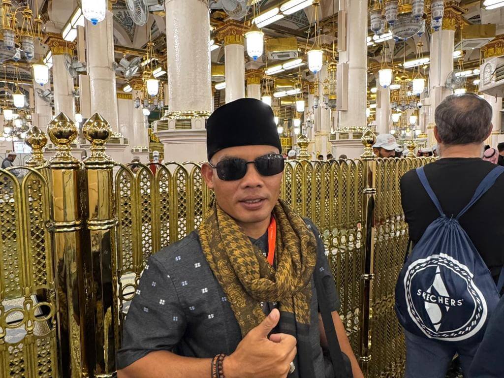 UMROH ZARA TOUR & TRAVEL