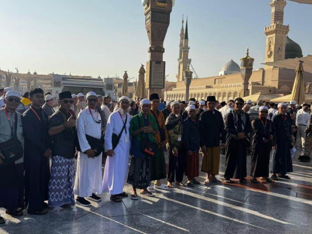 UMROH ZARA TOUR & TRAVEL