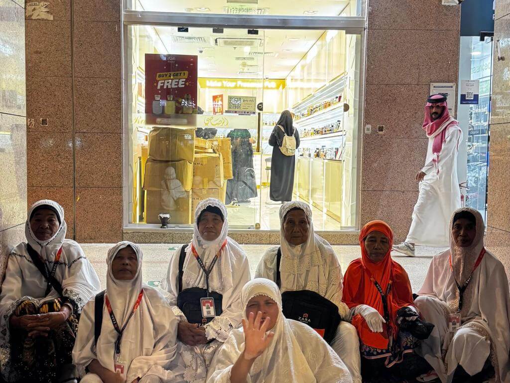 UMROH ZARA TOUR & TRAVEL