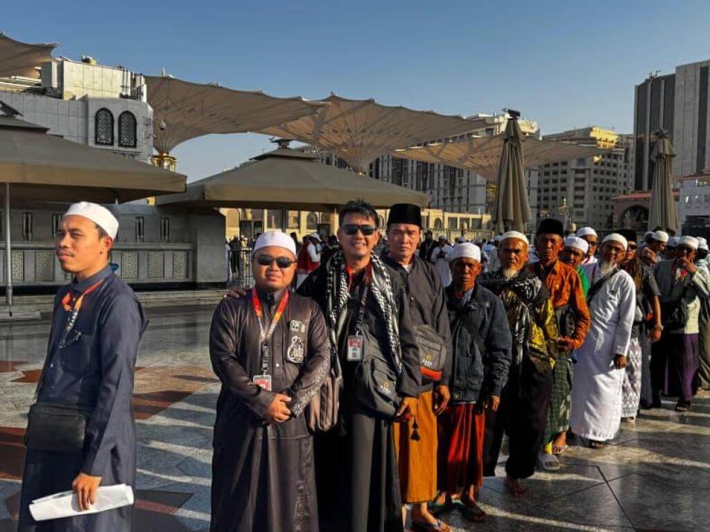 UMROH ZARA TOUR & TRAVEL