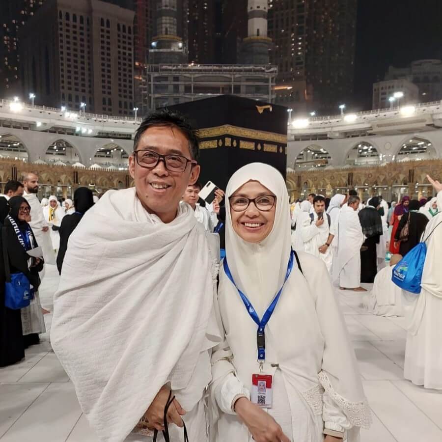 paket-umroh-suami-istri.jpg