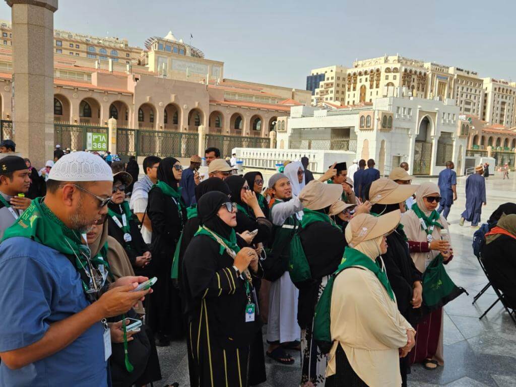 Ziarah Sekitar Masjid Nabawi