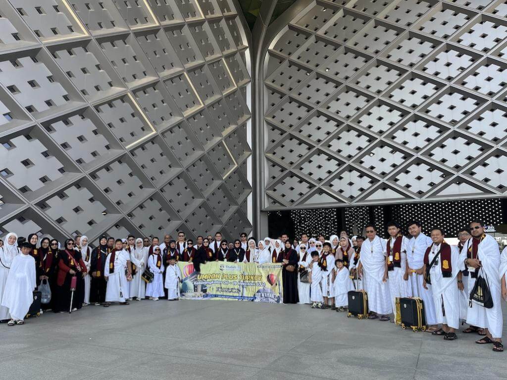 STASIUN KERETA CEPAT