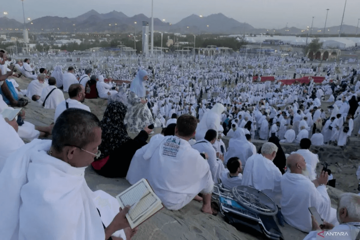 wukuf-di-arafah.jpg