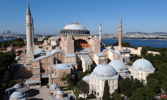 ARTIKEL 6 (Hagia Sophia).jpg