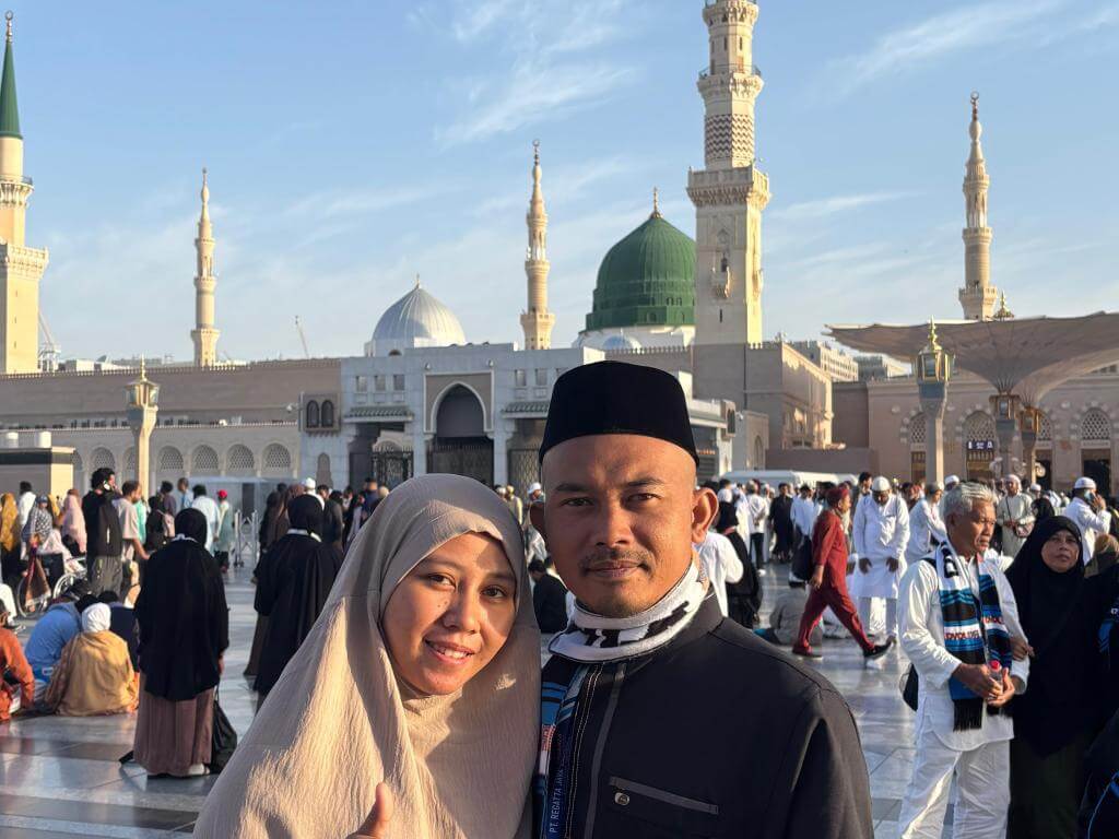 Pelataran Masjid Nabawi