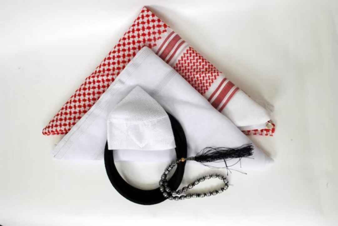 Keperluan Umroh Laki-Laki yang Harus Dibawa ke Arab Saudi.jpg