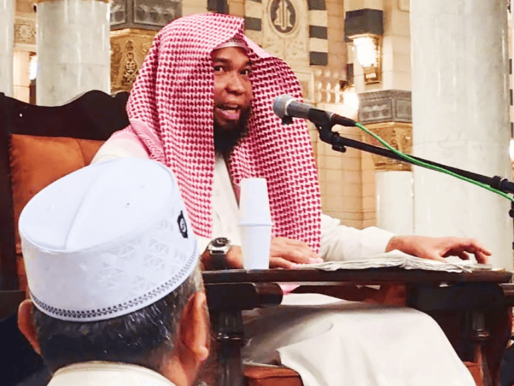 Umroh 16 Nov 2025 HaramainKU Start Surabaya