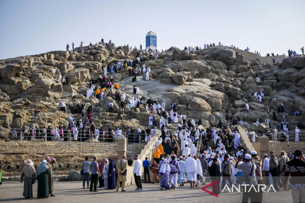 jabal rahmah.jpg