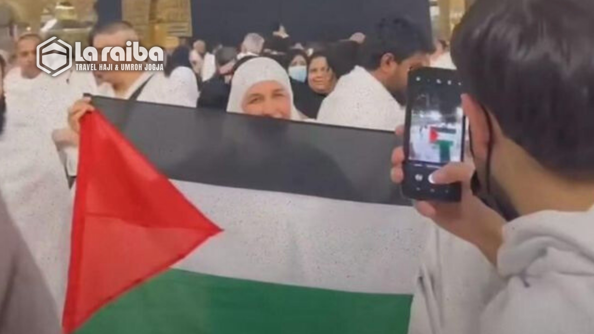 Suasana Jemaah Umrah di Sekitar Ka&#039;bah.jpg