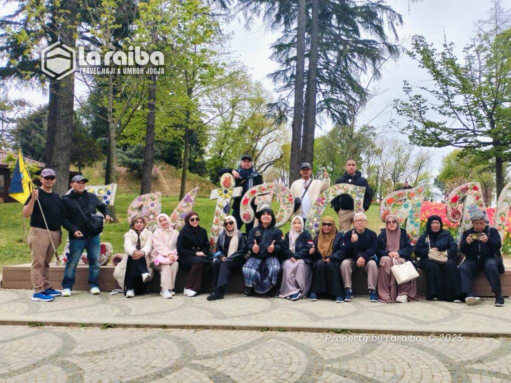 Perjalanan Umroh Plus Turki Laraiba