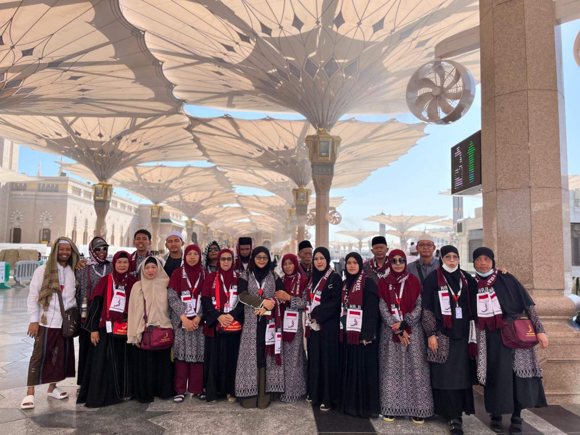 firdauswisatainsani.com