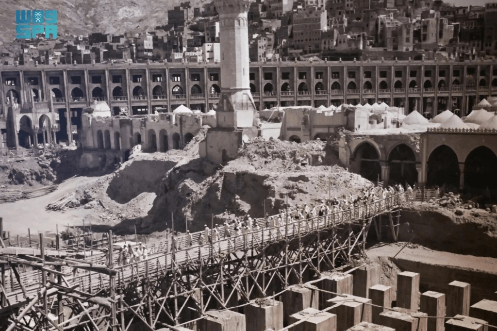 transformasi 2 masjid suci 2.jpg