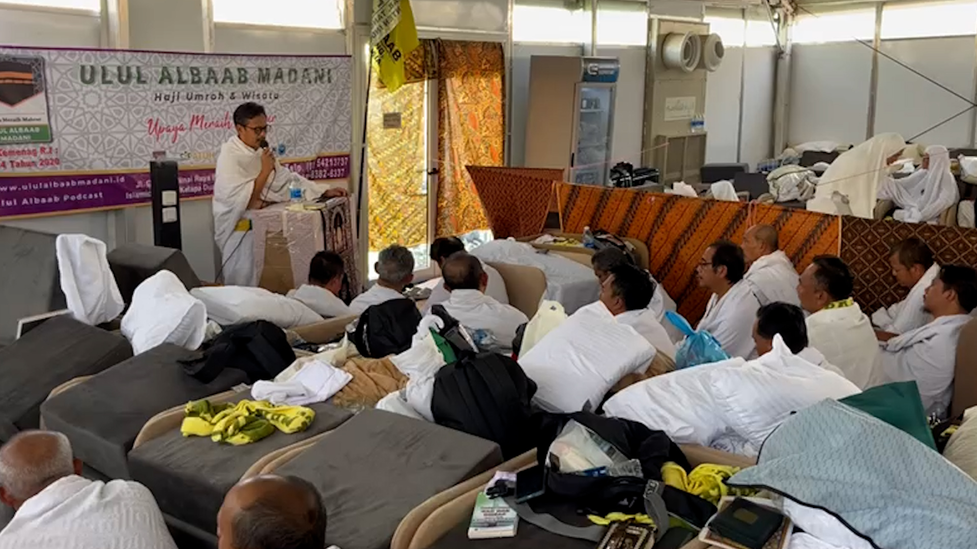 Sequence 01.01_09_50_11.Still018.jpg