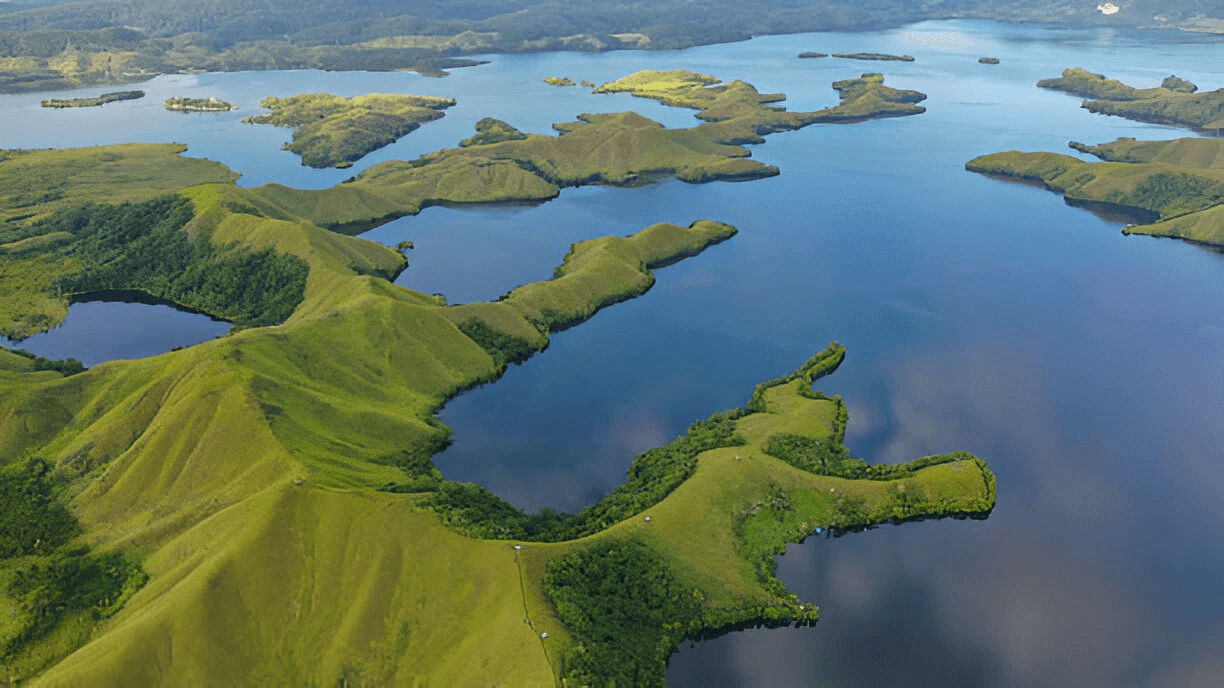 Tungkuwiri Hill Sentani Papua.jpg