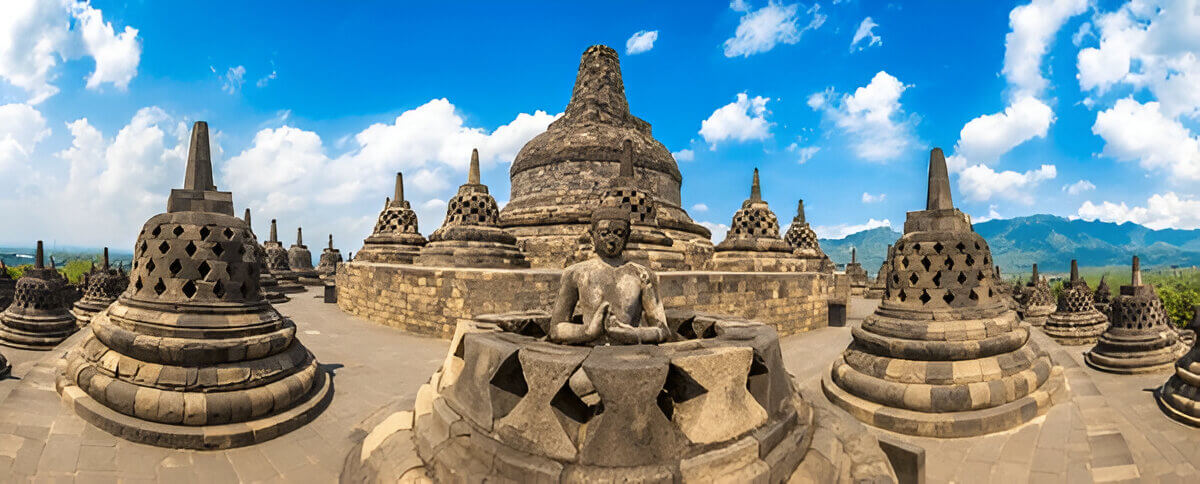 Yogyakarta – Candi dan Wisata Alam.jpg