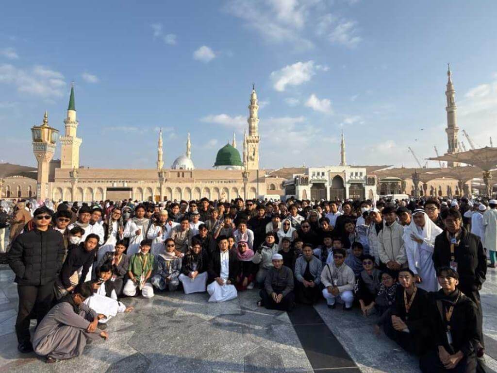 Umroh Bersama Santri Darul Arqam - 2025